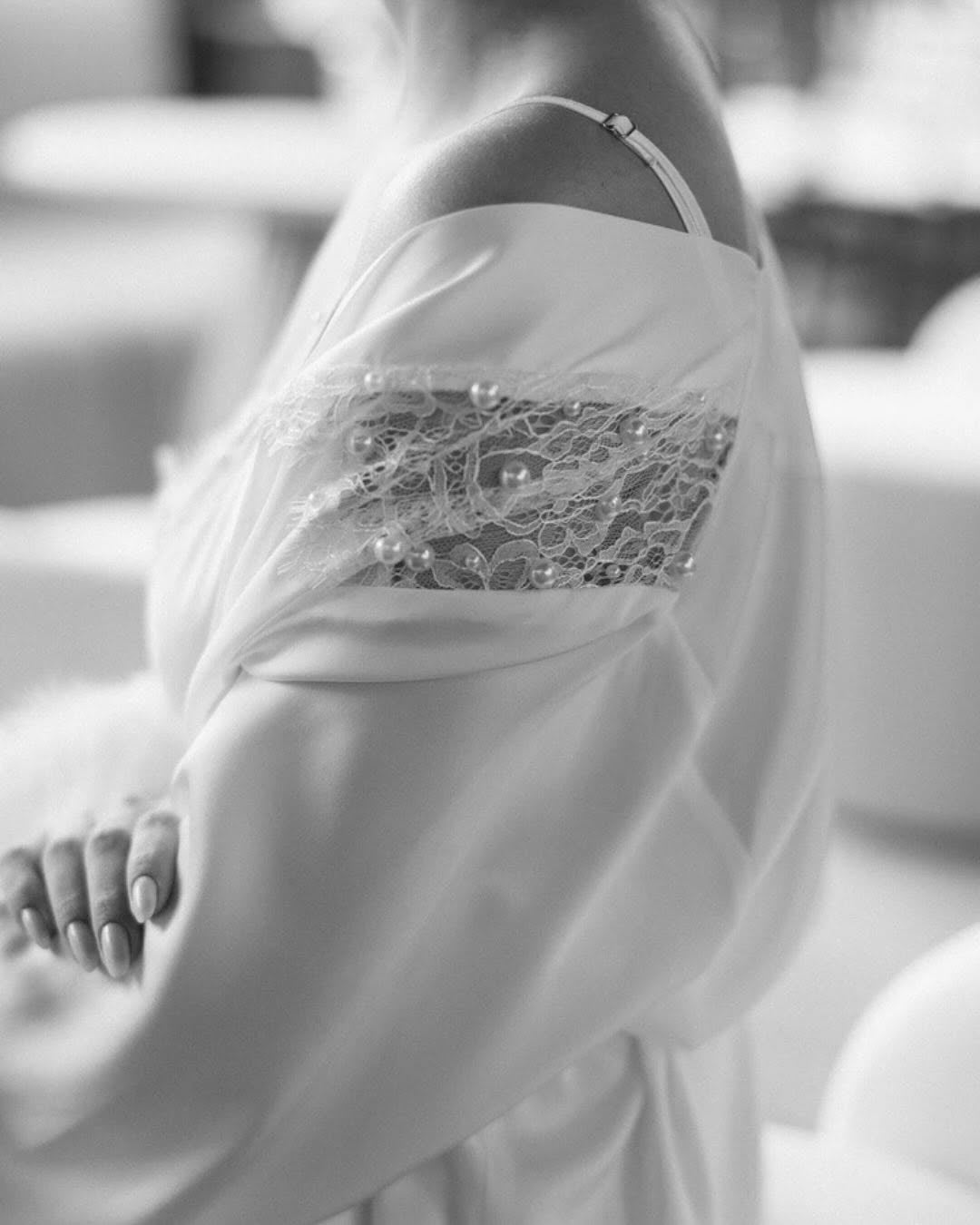 Lune Blanche Satin Midi Robe in Feathers and Pearls